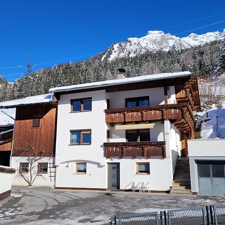 Holiday Home Hölzl Flirsch Dış mekan fotoğraf