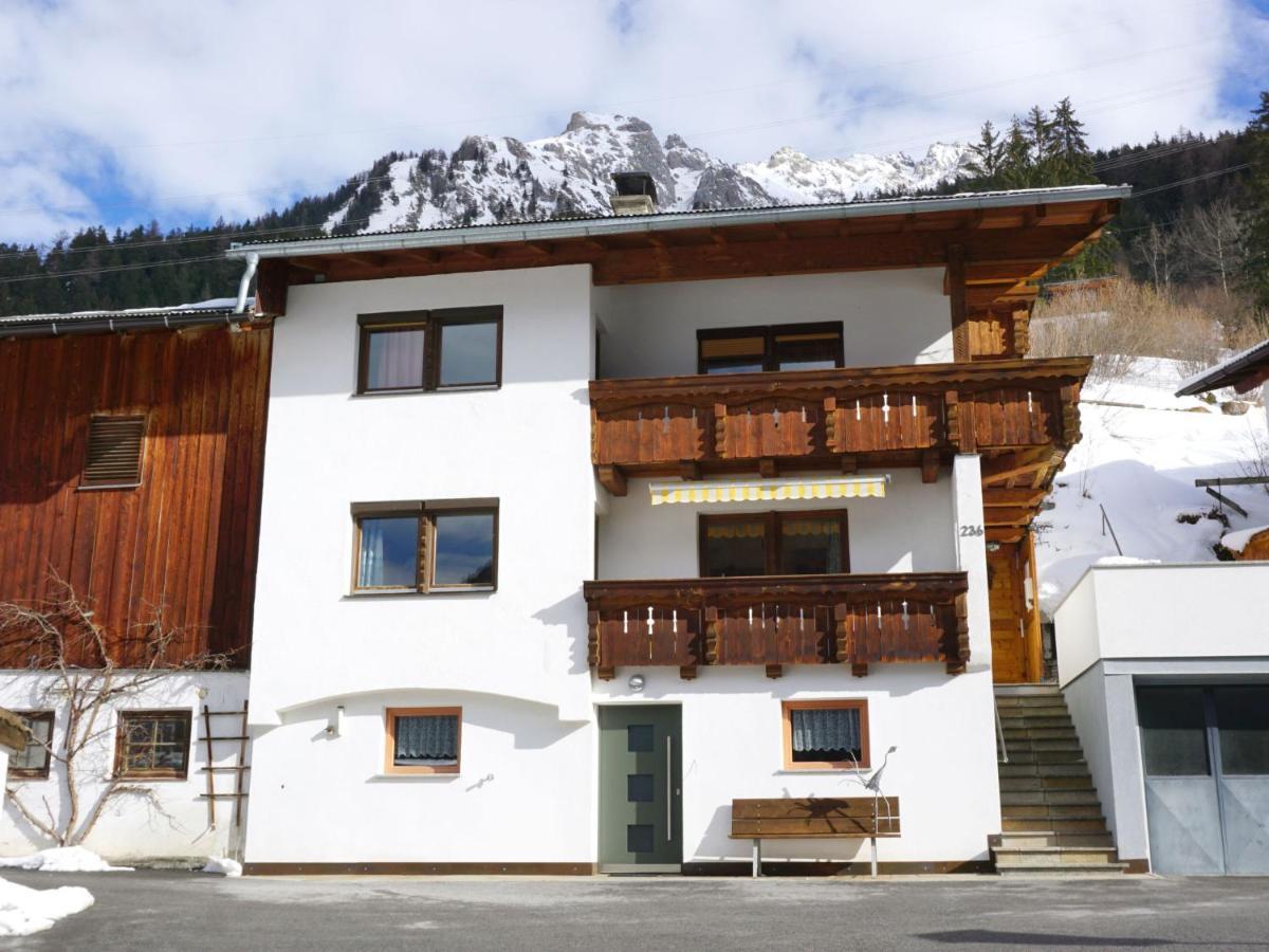 Holiday Home Hölzl Flirsch Dış mekan fotoğraf