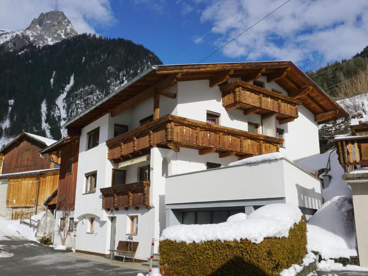 Holiday Home Hölzl Flirsch Dış mekan fotoğraf