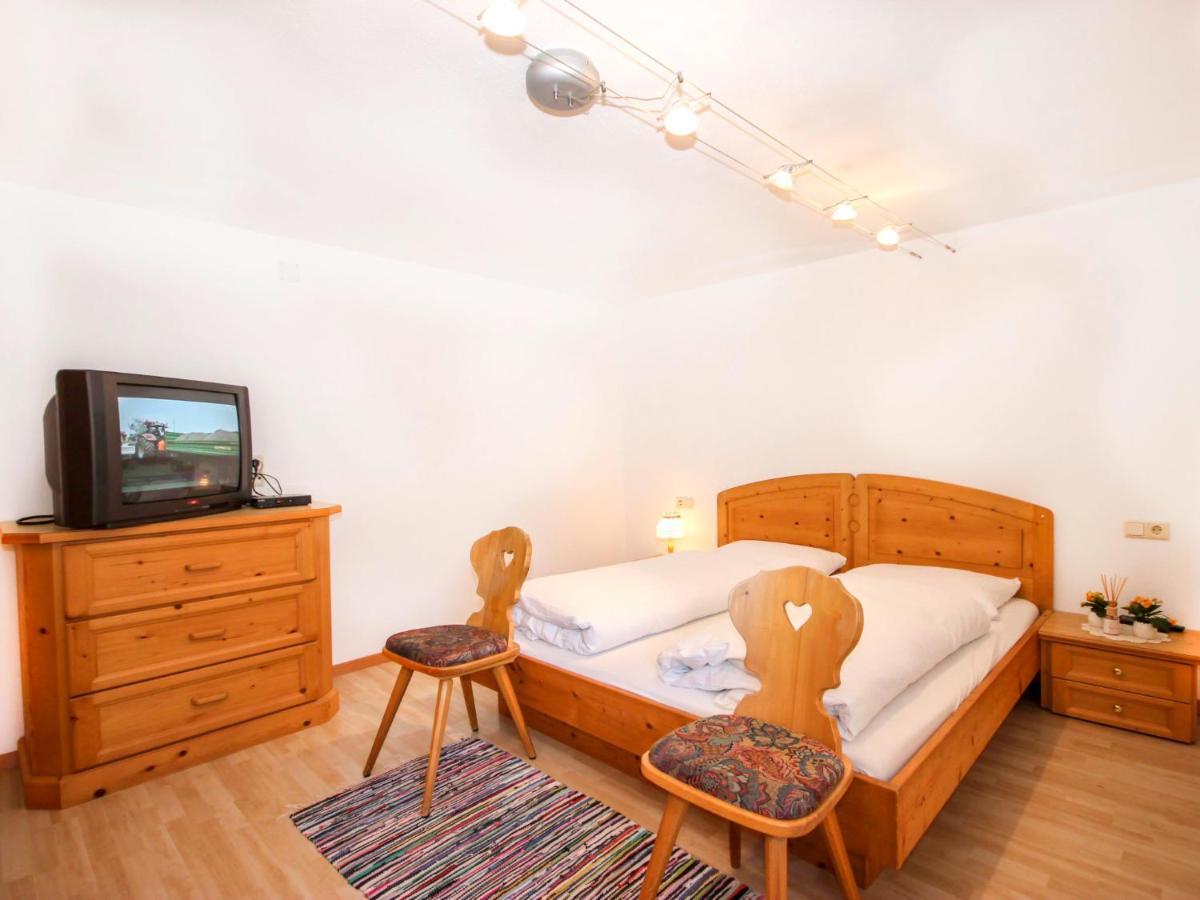 Holiday Home Hölzl Flirsch Dış mekan fotoğraf