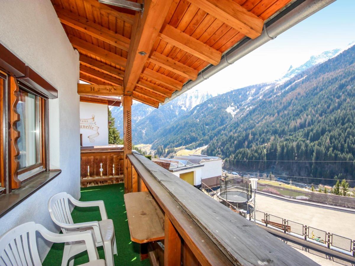 Holiday Home Hölzl Flirsch Dış mekan fotoğraf