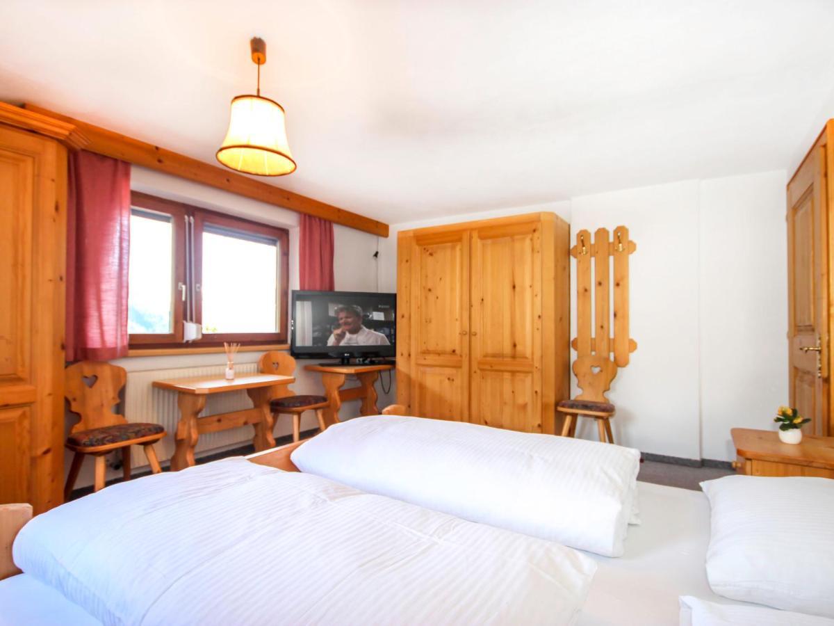 Holiday Home Hölzl Flirsch Dış mekan fotoğraf