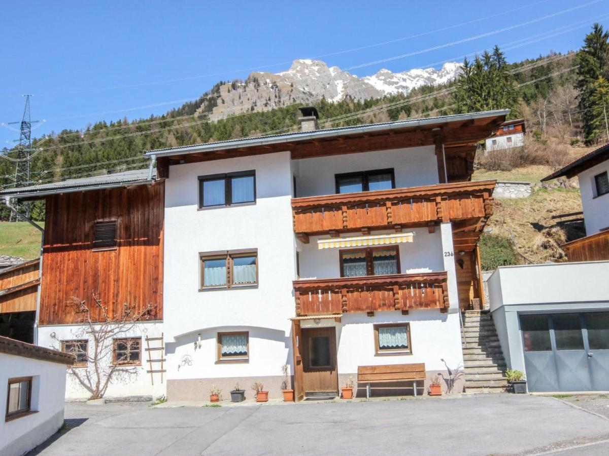 Holiday Home Hölzl Flirsch Dış mekan fotoğraf