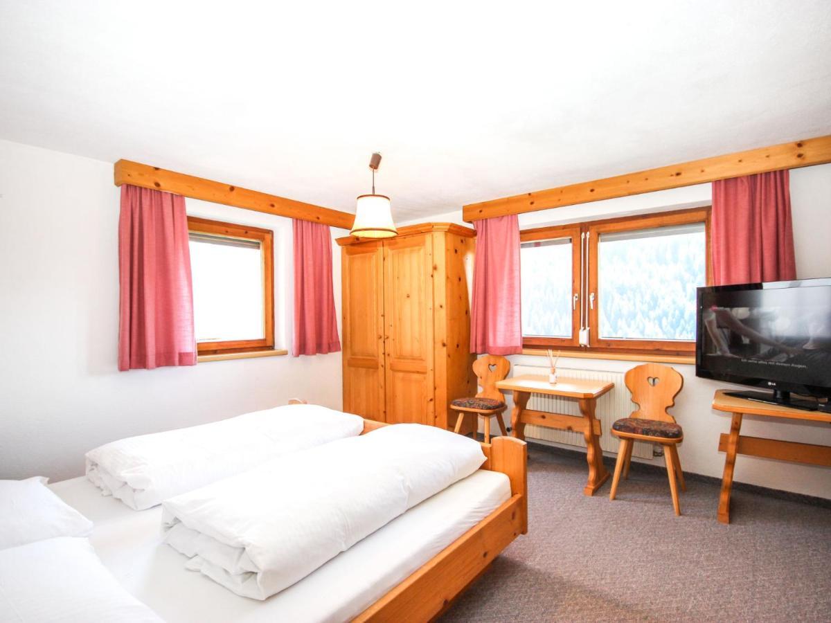 Holiday Home Hölzl Flirsch Dış mekan fotoğraf