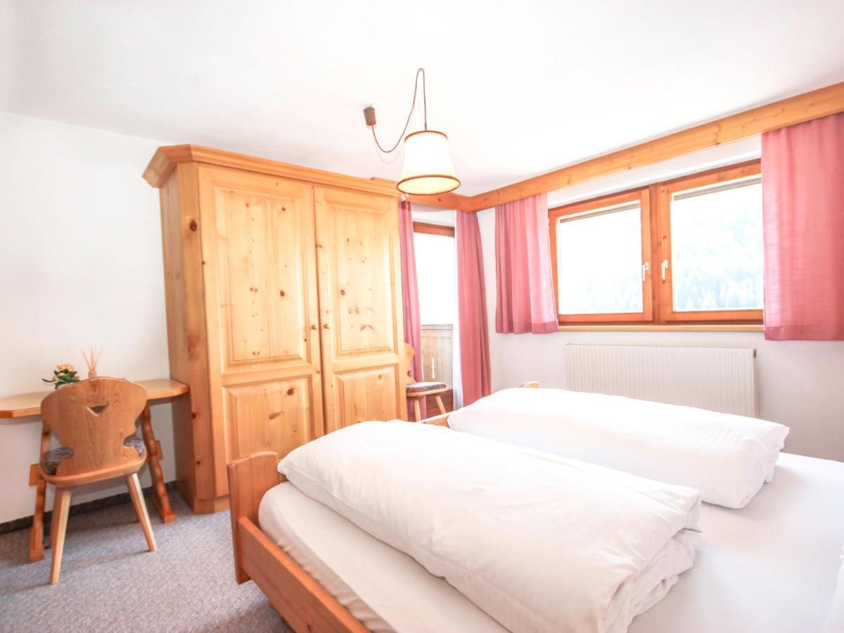 Holiday Home Hölzl Flirsch Dış mekan fotoğraf